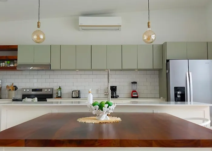Casa Arribada- Bright 4br House 5-min Walk To Beach, Pool, Bbq * Playa Flamingo