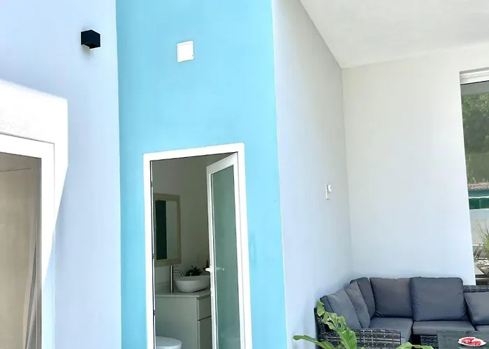Сasa de vacaciones Casa Arribada- Bright 4br House 5-min Walk To Beach, Pool, Bbq