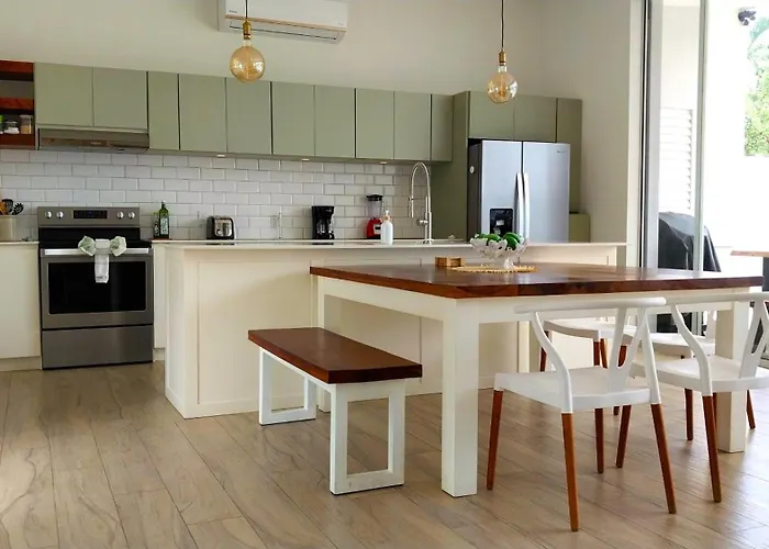 Сasa de vacaciones Casa Arribada- Bright 4br House 5-min Walk To Beach, Pool, Bbq *