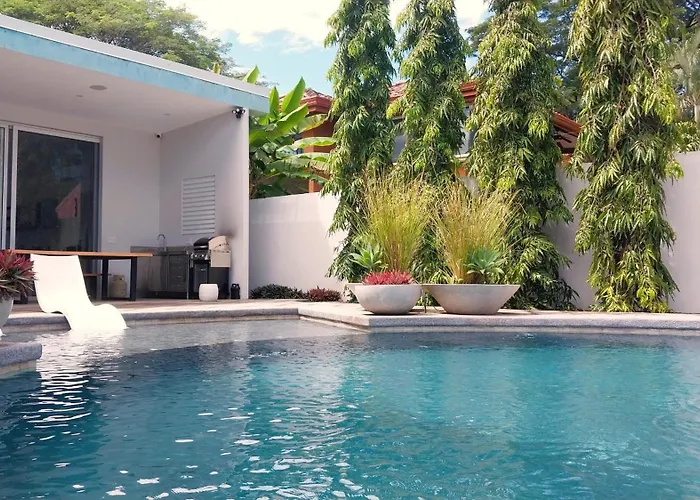 Casa Arribada- Bright 4br House 5-min Walk To Beach, Pool, Bbq Сasa de vacaciones *
