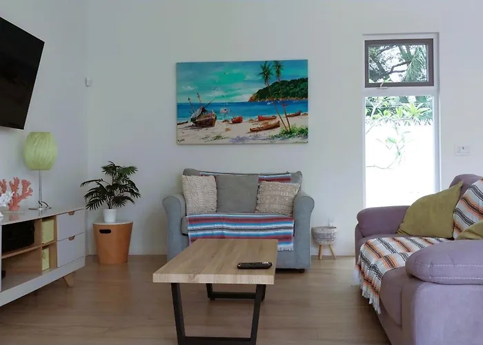 Сasa de vacaciones Casa Arribada- Bright 4br House 5-min Walk To Beach, Pool, Bbq