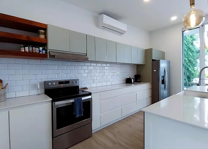 Casa Arribada- Bright 4br House 5-min Walk To Beach, Pool, Bbq Сasa de vacaciones